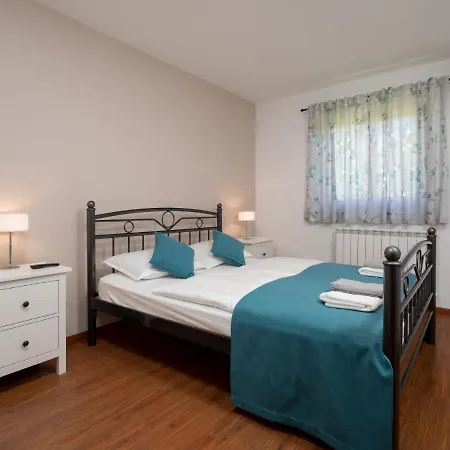 Marina I By Interhome