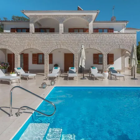 Marina I By Interhome