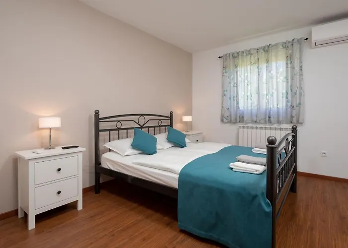 Marina I By Interhome