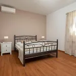 בית נופש Marina I By Interhome *