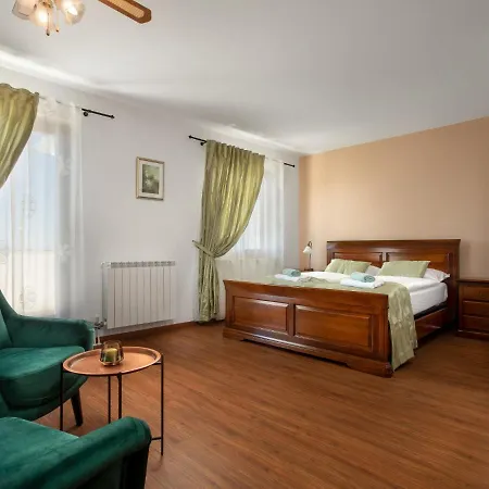 Marina Tatil Evi *